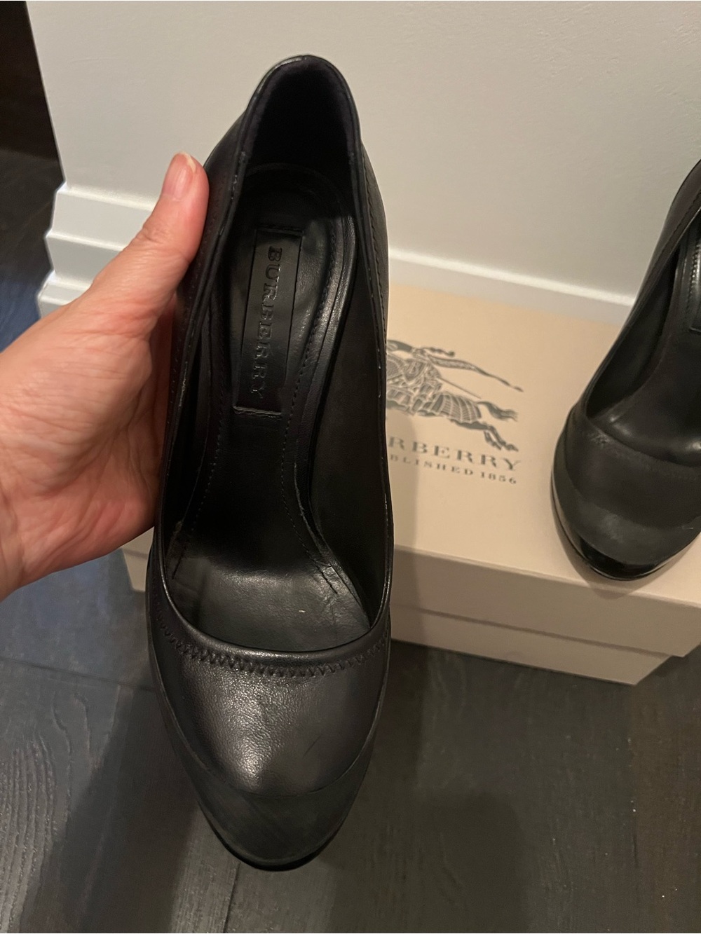 Burberry Black Leather Stiletto Pumps - Picture 2 of 9